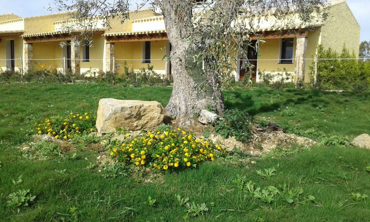 Agriturismo Is Solinas Masainas Kültér fotó