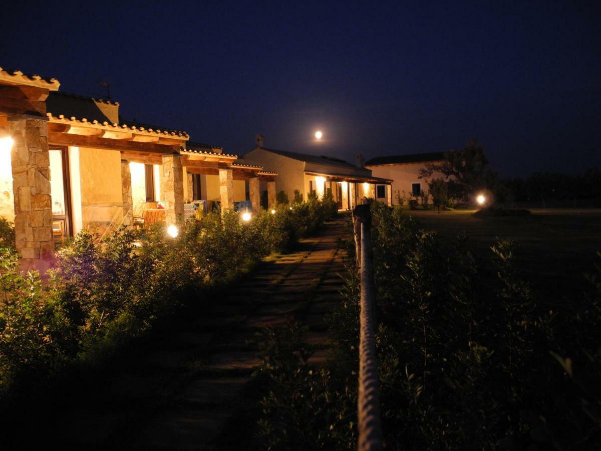 Agriturismo Is Solinas Masainas Kültér fotó